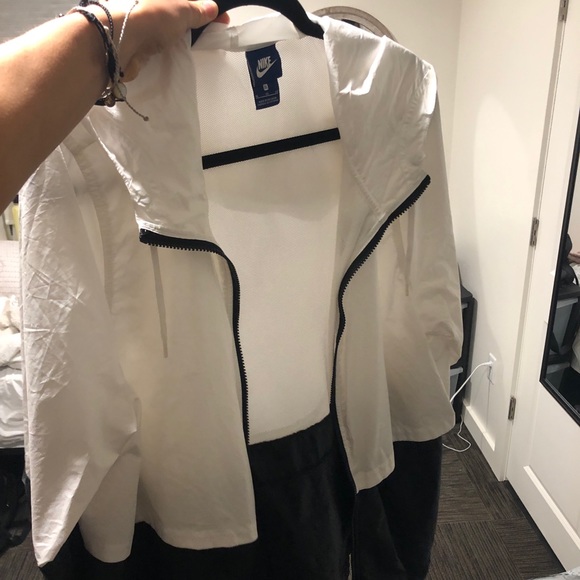 Nike windbreaker - Picture 1 of 2